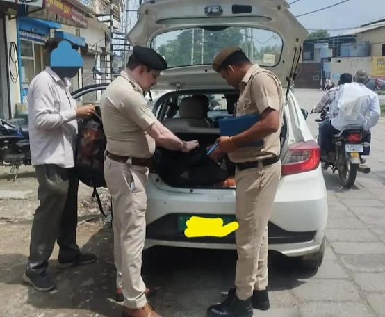 पुलिस का बड़ा चेकिंग अभियान, बिना नंबर प्लेट और काली फिल्म वाले वाहनों पर शिकंजा k