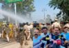 शाहाबाद में धान खरीद को लेकर किसानों का प्रदर्शन, पुलिस ने वाटर कैनन और आंसू गैस का किया इस्तेमाल